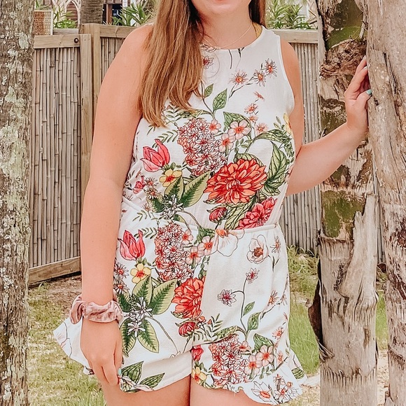 Floral Romper - Picture 1 of 3